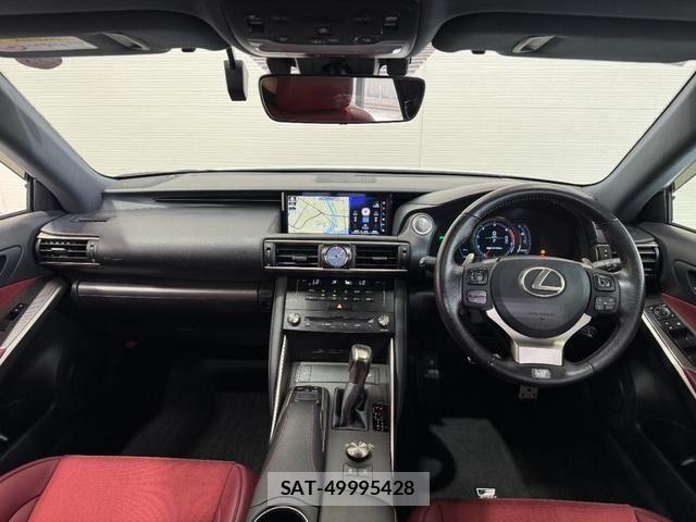Lexus IS 2018-06 7251318-1