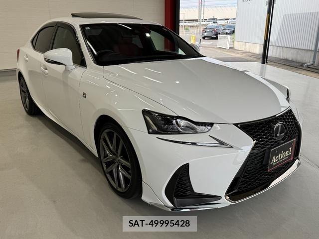 Lexus IS 2018-06 7251318-6