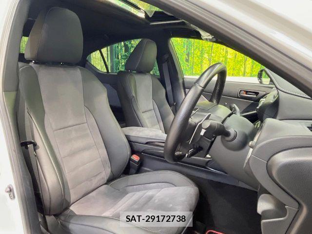 Lexus IS 2022-04 7328014-9