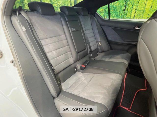 Lexus IS 2022-04 7328014-10