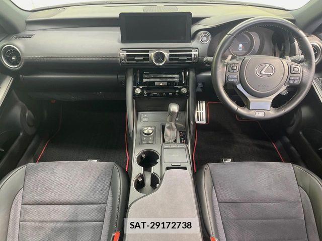 Lexus IS 2022-04 7328014-1