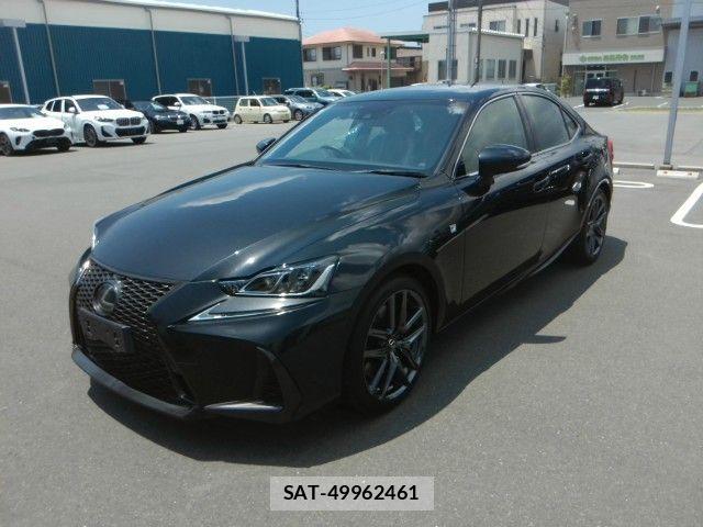 Lexus IS 2019-07 7358479-0