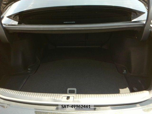 Lexus IS 2019-07 7358479-7