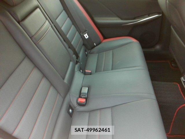 Lexus IS 2019-07 7358479-8