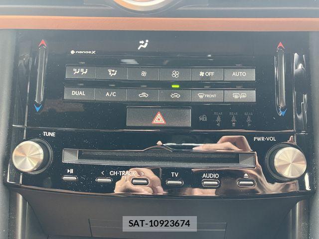 Lexus IS 2021-08 7455385-12
