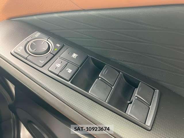 Lexus IS 2021-08 7455385-13