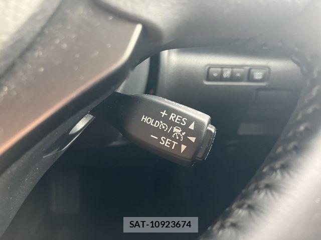 Lexus IS 2021-08 7455385-16