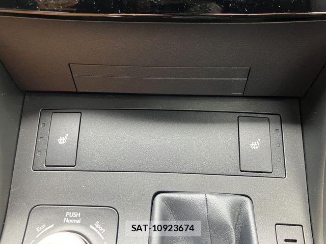 Lexus IS 2021-08 7455385-18