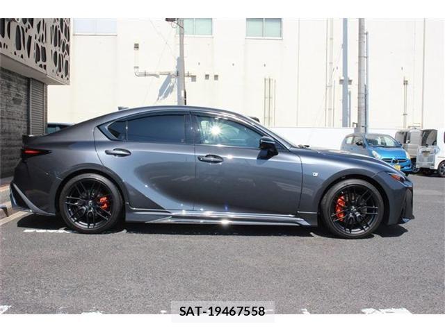 Lexus IS 2022-07 7455384-13