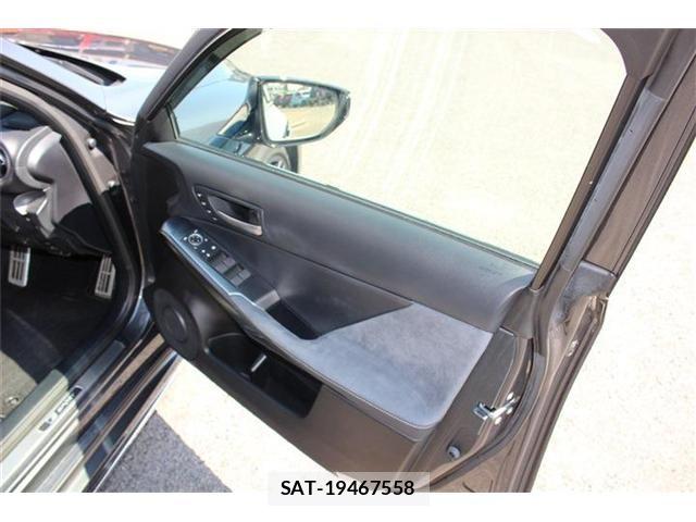 Lexus IS 2022-07 7455384-18