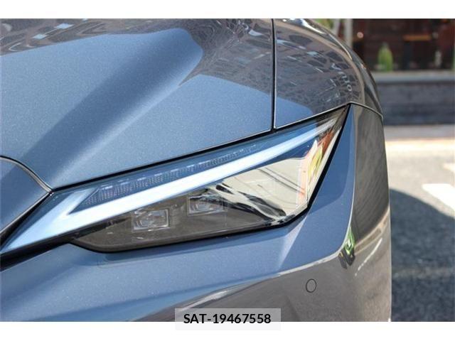 Lexus IS 2022-07 7455384-4
