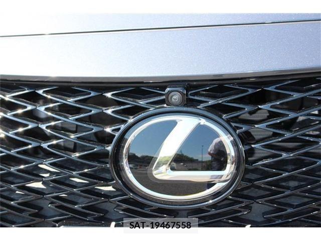 Lexus IS 2022-07 7455384-5