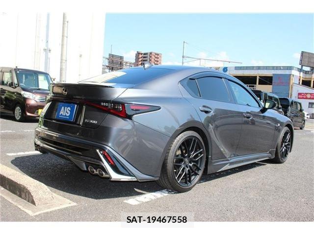 Lexus IS 2022-07 7455384-7