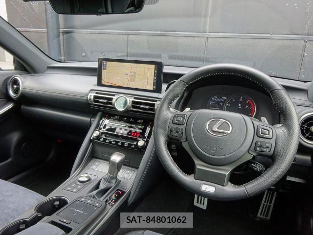 Lexus IS 2022-07 7455383-13
