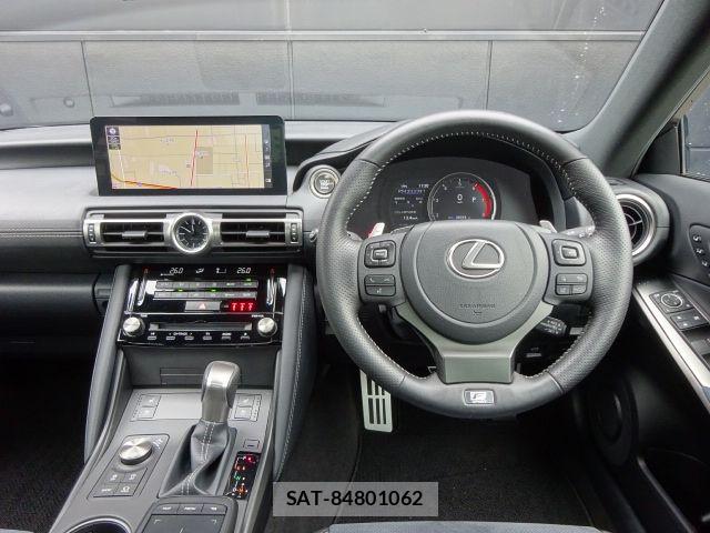 Lexus IS 2022-07 7455383-14