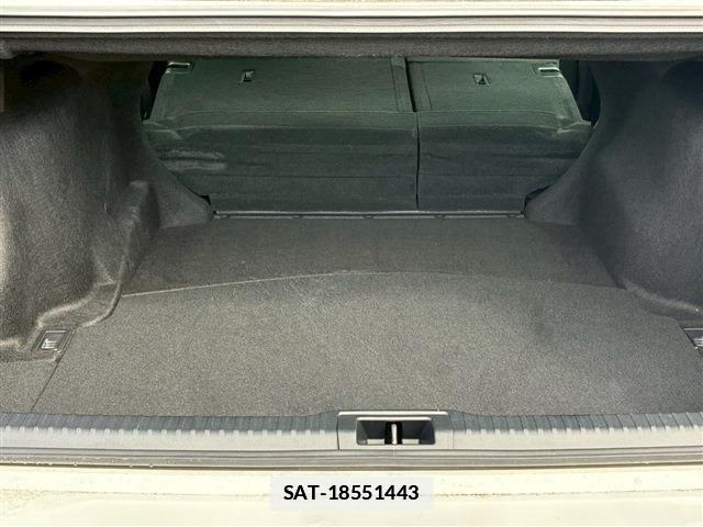 Lexus IS 2020-12 7725044-17