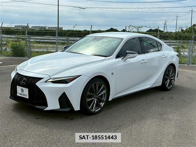 Lexus IS 2020-12 7725044-2
