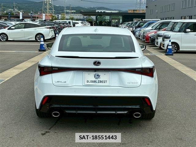 Lexus IS 2020-12 7725044-6