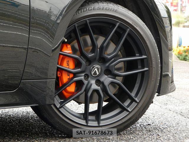 Lexus IS 2021-08 7725043-8