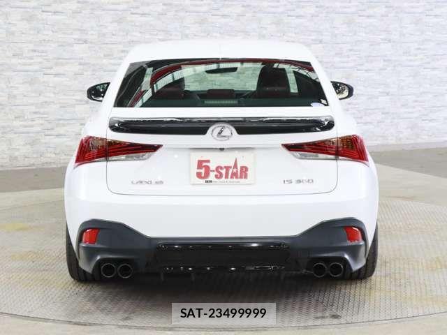 Lexus IS 2018-07 7877334-14