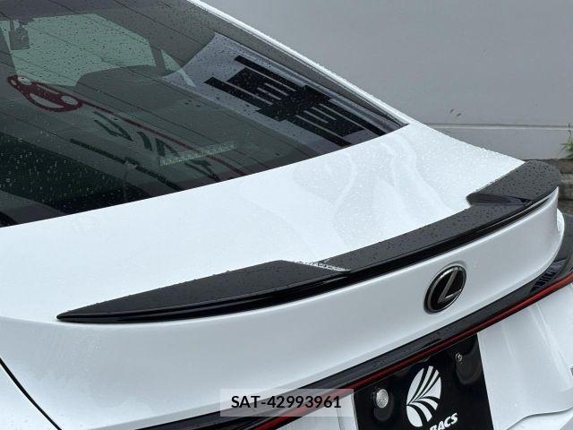 Lexus IS 2022-06 8036410-25