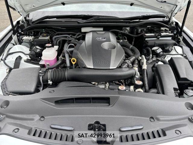 Lexus IS 2022-06 8036410-27