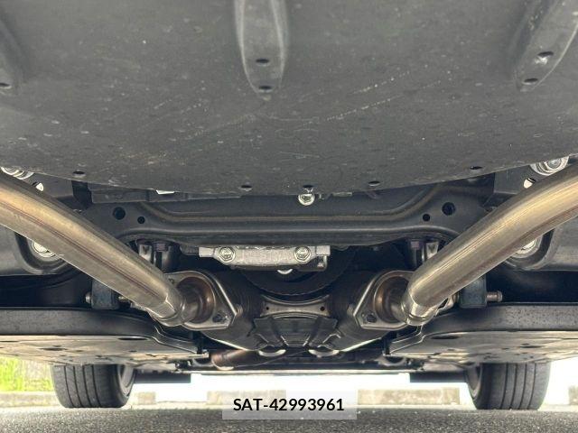 Lexus IS 2022-06 8036410-28