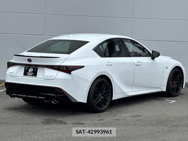 Lexus IS 2022-06 8036410-2