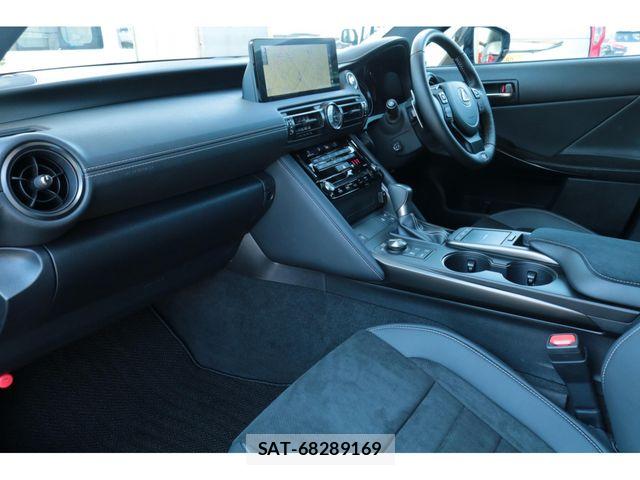 Lexus IS 2023-09 8036408-17