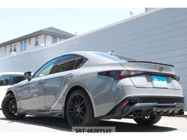 Lexus IS 2023-09 8036408-1