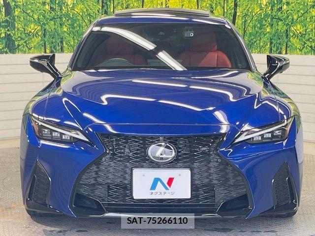 Lexus IS 2021-08 8036412-16