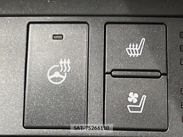 Lexus IS 2021-08 8036412-8