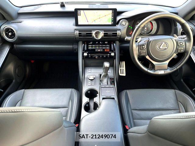 Lexus IS 2021-08 8036409-1