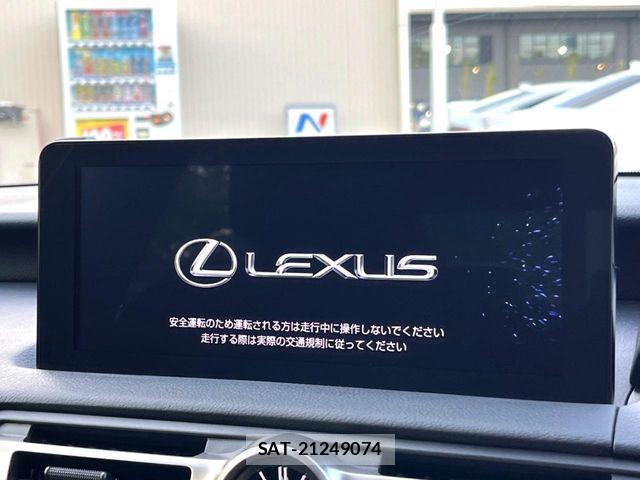 Lexus IS 2021-08 8036409-5