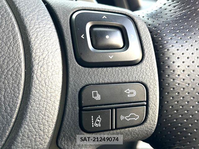 Lexus IS 2021-08 8036409-7