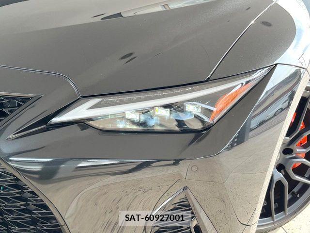 Lexus IS 2023-09 8208359-11