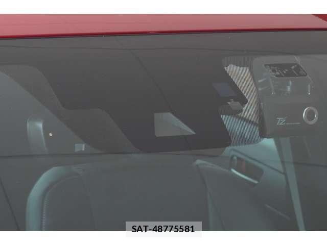 Lexus IS 2023-10 8208360-10