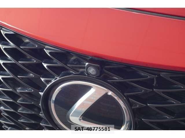 Lexus IS 2023-10 8208360-11