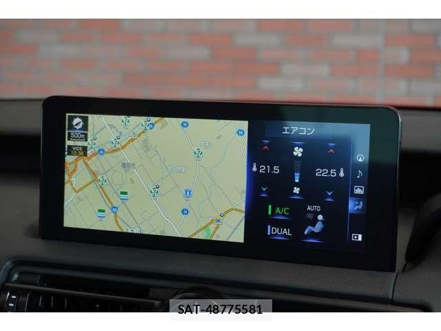 Lexus IS 2023-10 8208360-17