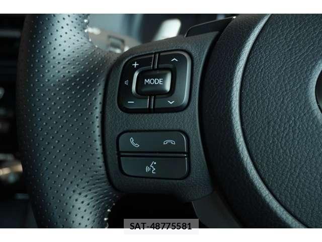 Lexus IS 2023-10 8208360-22