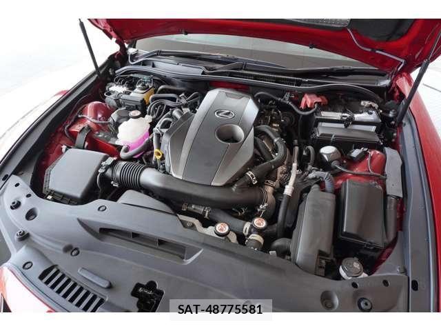 Lexus IS 2023-10 8208360-8