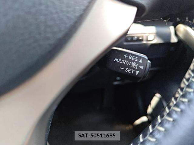 Lexus IS 2019-09 8208361-18