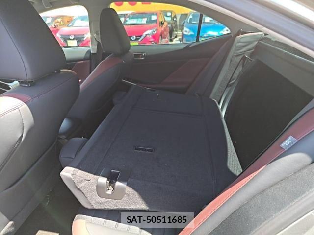 Lexus IS 2019-09 8208361-22