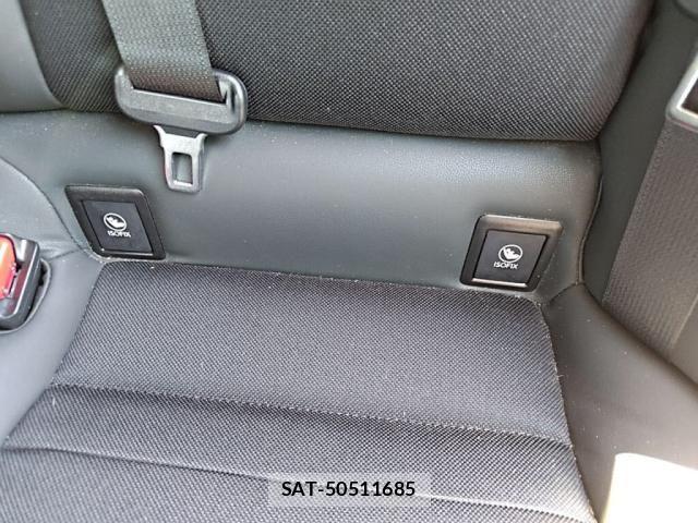 Lexus IS 2019-09 8208361-23