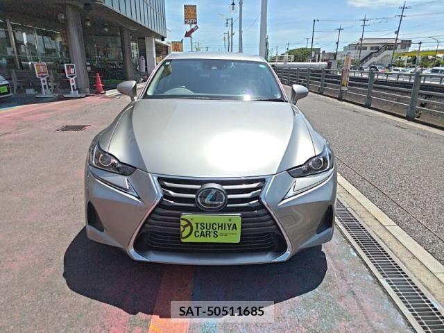 Lexus IS 2019-09 8208361-8