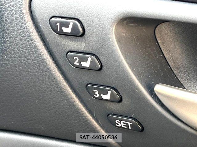 Lexus IS 2018-12 8230607-8