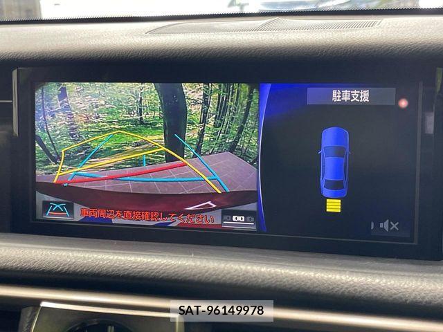 Lexus IS 2019-11 8245713-4