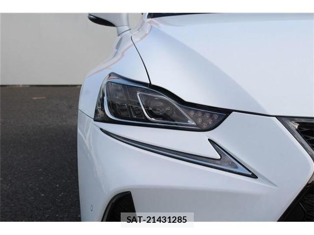 Lexus IS 2018-01 8315177-27