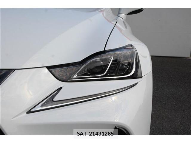 Lexus IS 2018-01 8315177-29