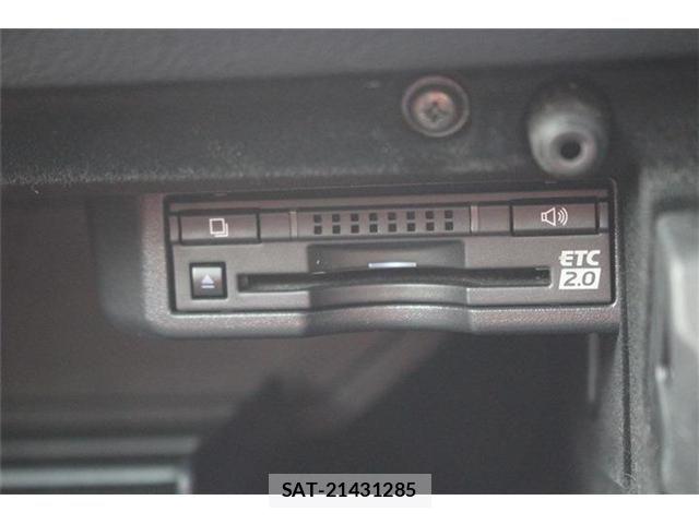 Lexus IS 2018-01 8315177-5